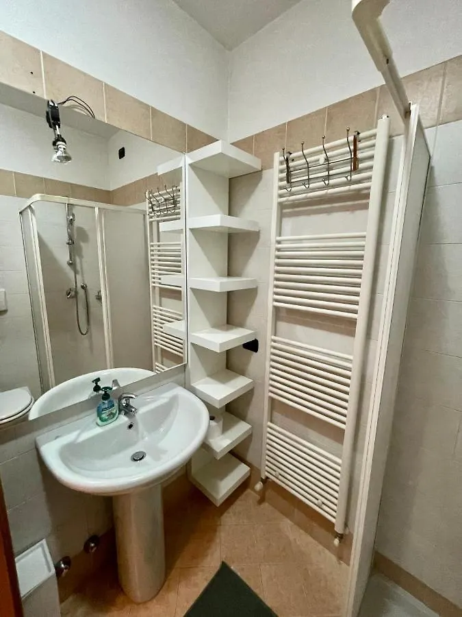 Garden Residence appartamento con terrazzo e piscina Desenzano del Garda 0*,