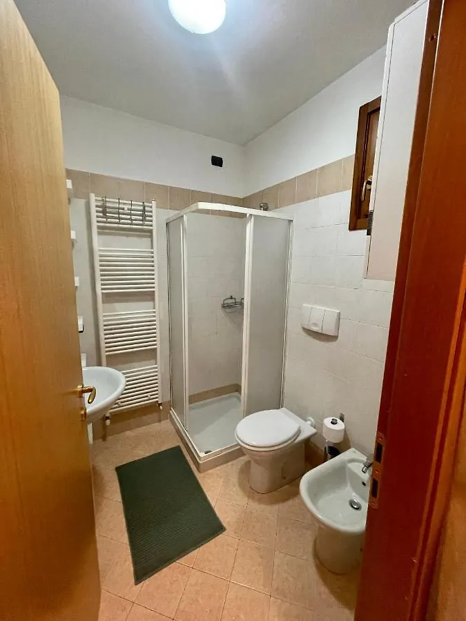 Garden Residence appartamento con terrazzo e piscina Desenzano del Garda