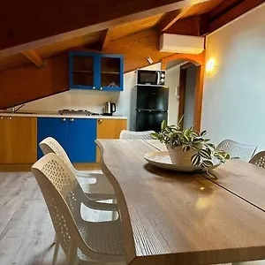 Appartamento Madai Maua Appartament, Desenzano del Garda